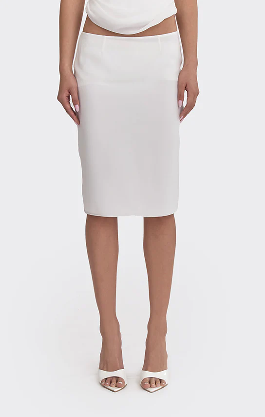 Belle Lace Knee-Length Skirt (Lining) - Image 9