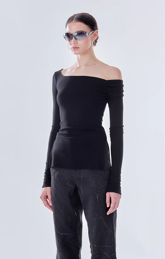 Off Shoulder Top - Image 4